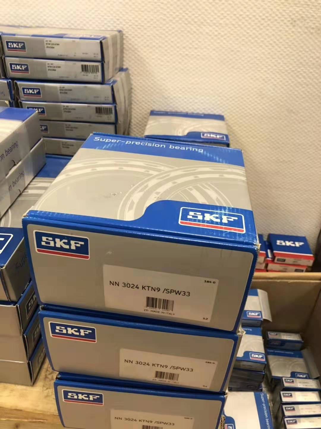 SKF  32924